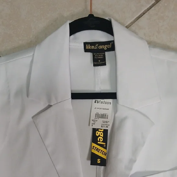 LIKE AN ANGEL Womens White Double Button Sleeveless Blazer Jacket NWT - Picture 3 of 3